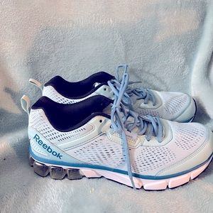 Reebok Ladies Fitframe Running Shoes, Size 11, Two tone blue
